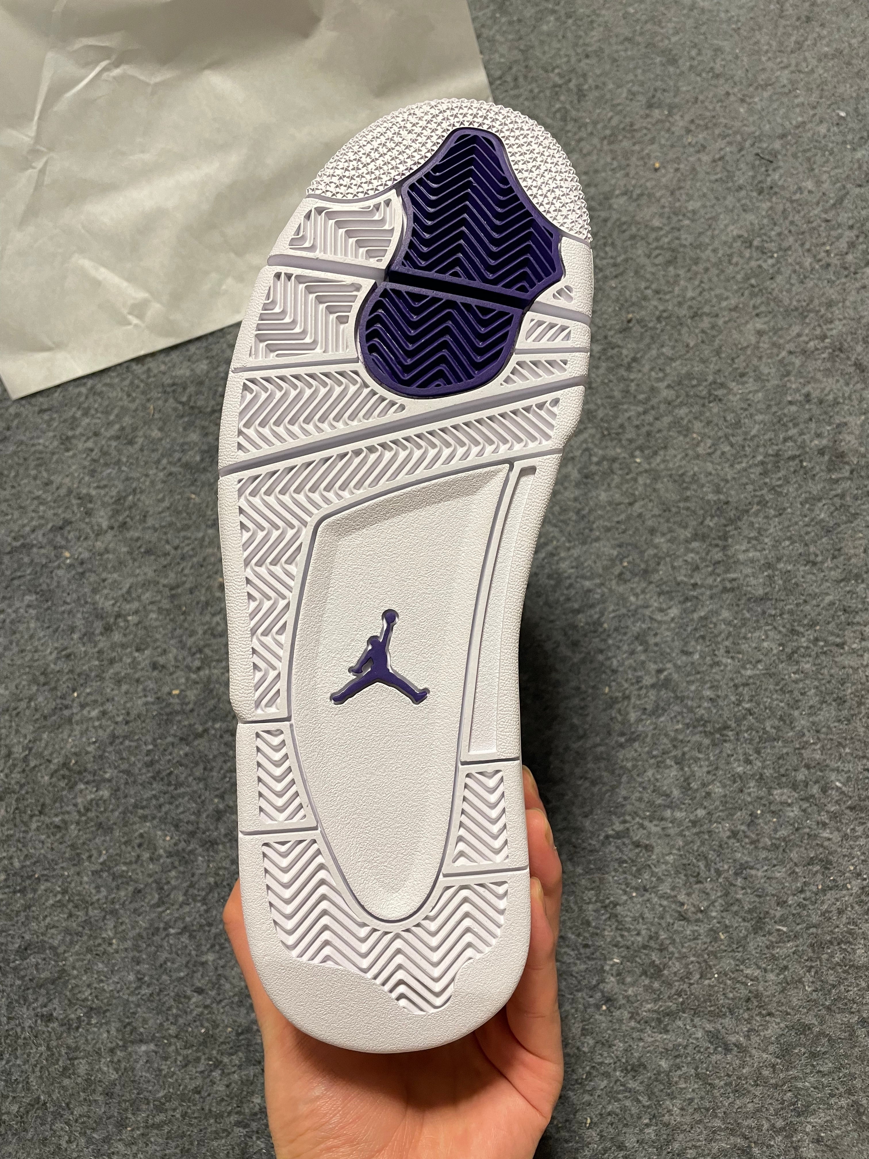 Air Jordan 4 - Metallic Purple