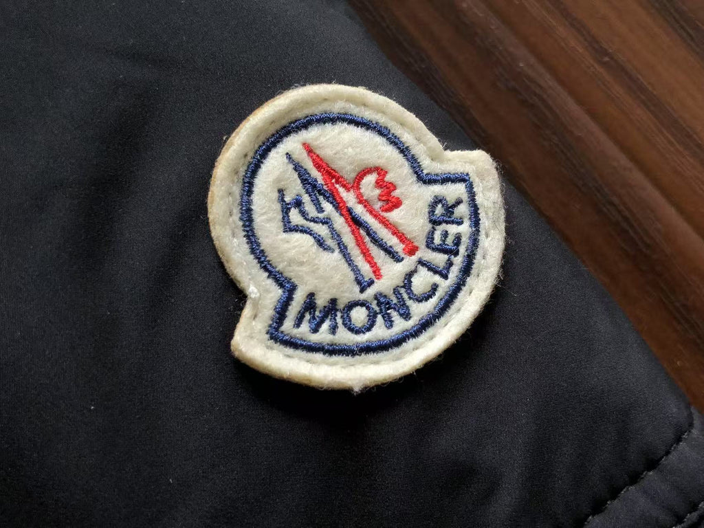 Moncler Vezere puffer jacket