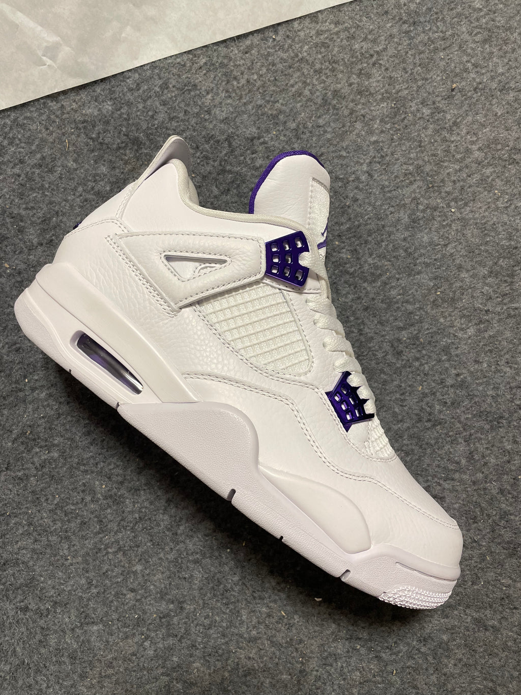Air Jordan 4 - Metallic Purple
