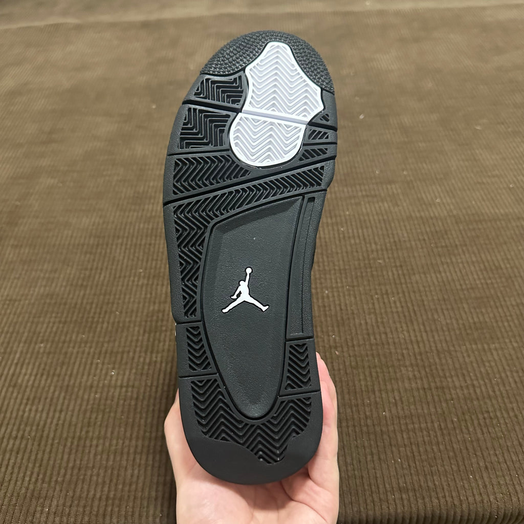 Air Jordan 4 - White Thunder
