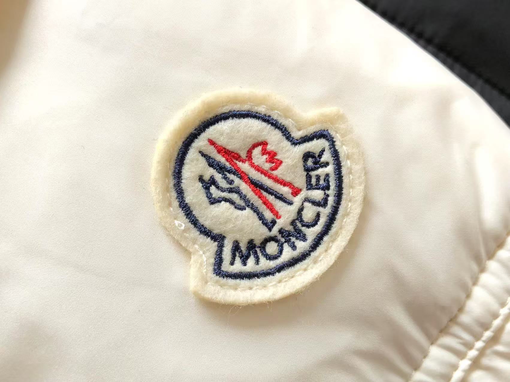 Moncler Vezere puffer jacket