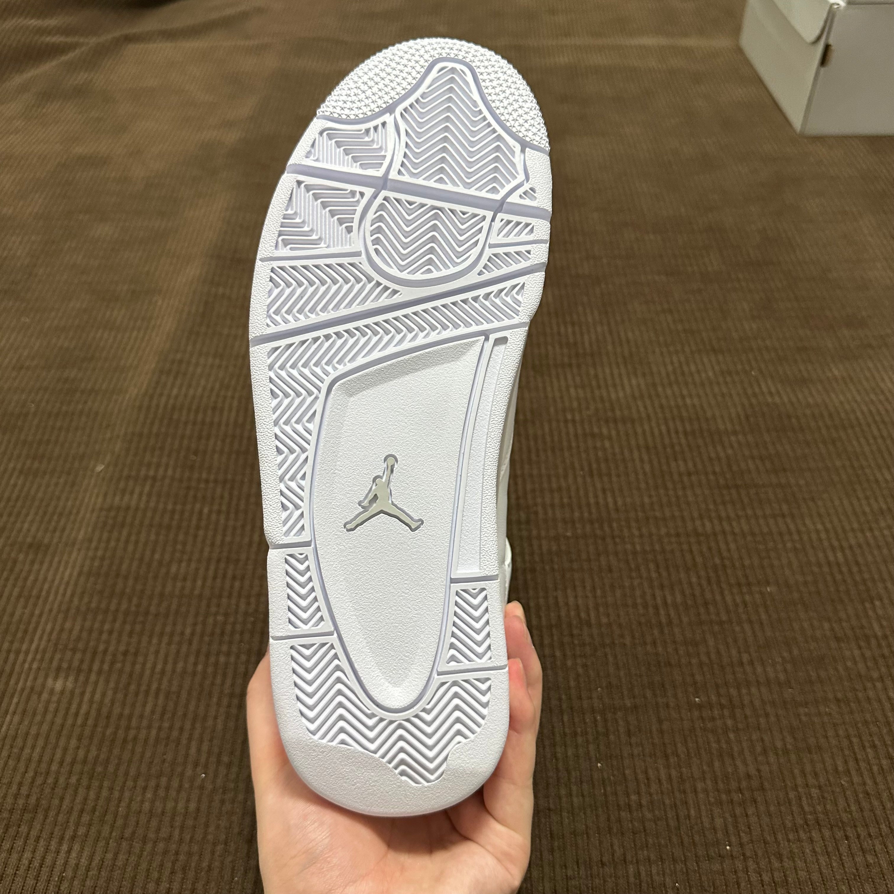 Air Jordan 4 - Pure Money