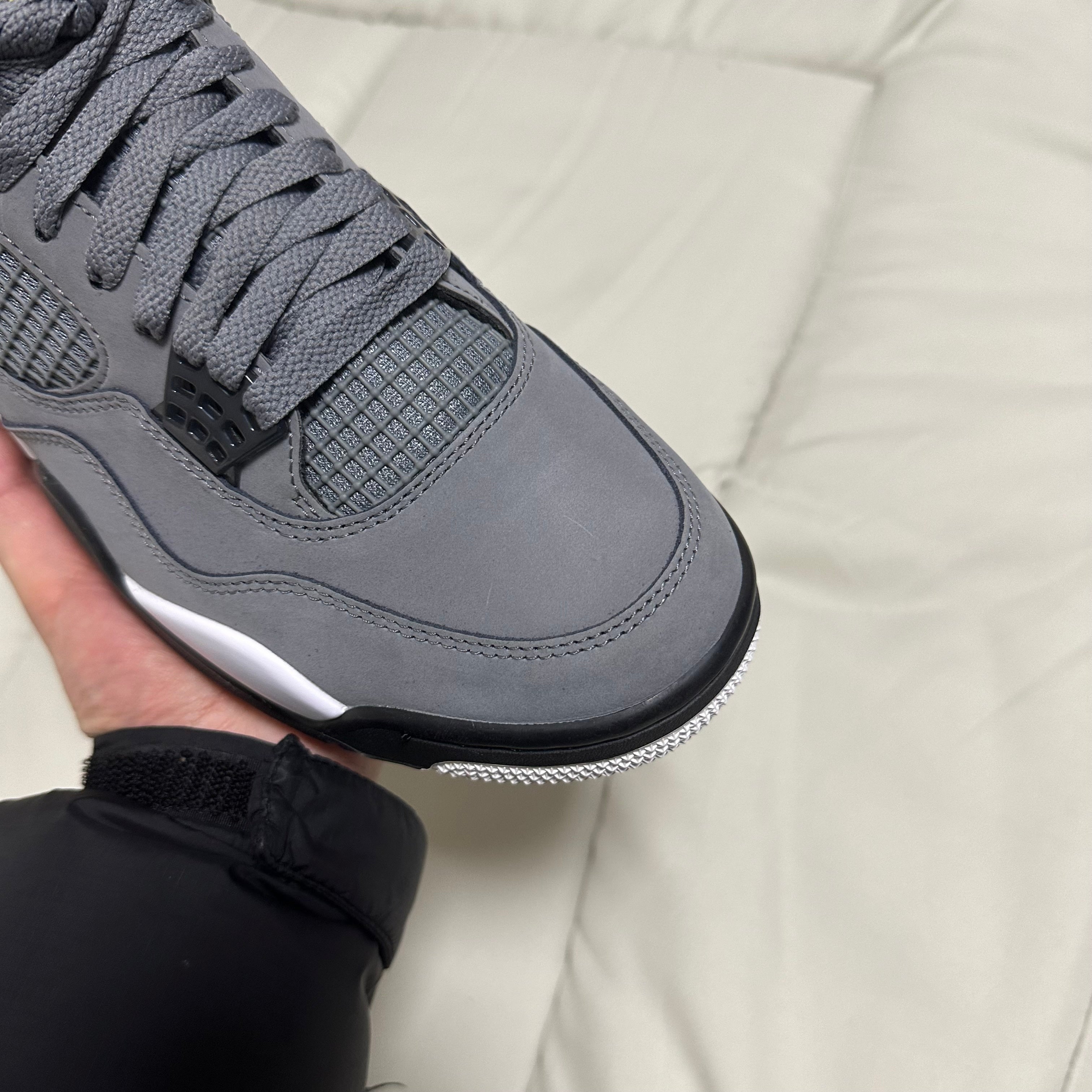 Air Jordan 4 - Cool Grey